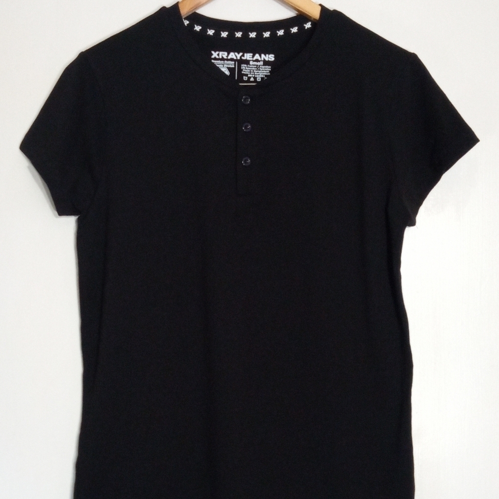 Xray jeans black crew neck 3 button short sleeve shirt
